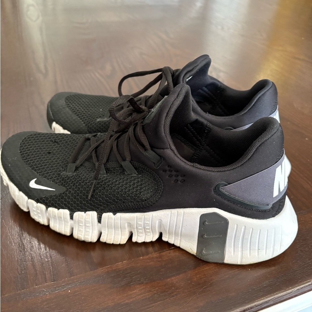 Nike Black Mesh Sneakers